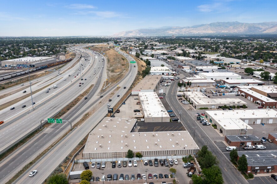 More Photos Of 7050 S 400 W, Midvale Showroom For Lease
