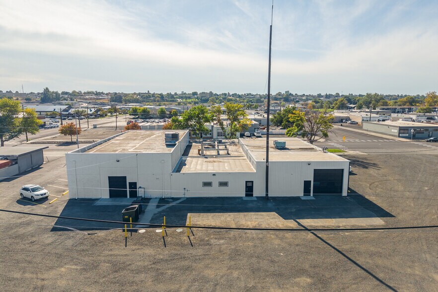 More Photos Of 610 E Broadway Ave, Moses Lake Freestanding For Lease