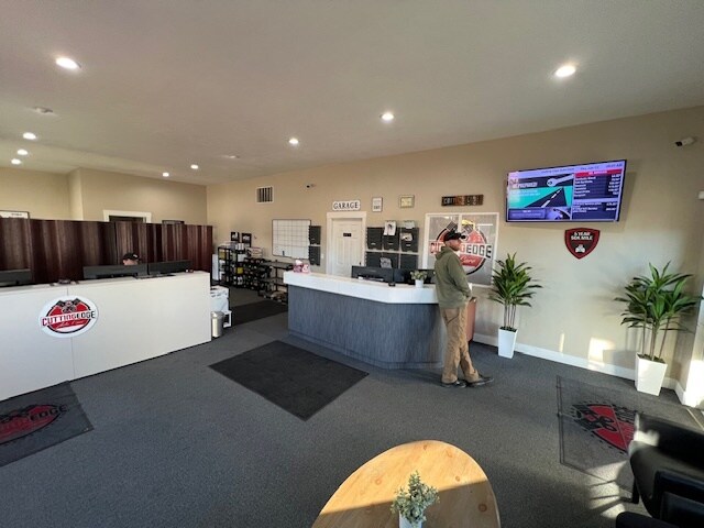 More Photos Of 405 N 1000 W, Clearfield Warehouse For Sale