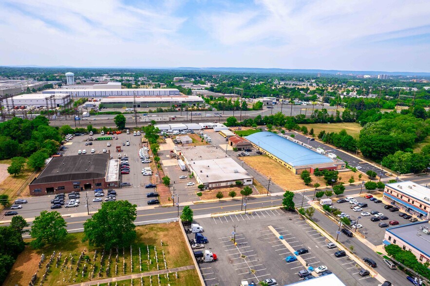 More Photos Of 569 Joyce Kilmer Ave, New Brunswick Industrial For Sale