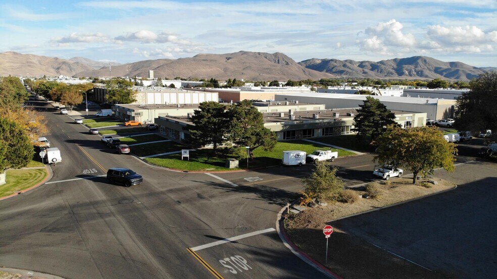 More Photos Of 385 Freeport Blvd, Sparks Light Distribution For Lease