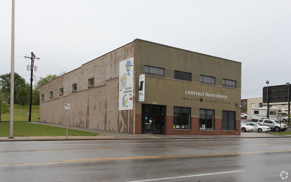 More Photos Of 3129 Main St, Kansas City Office For Lease