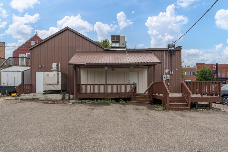 More Photos Of 620 2nd St, Kenyon Storefront For Sale