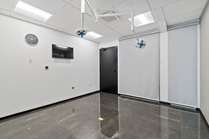 More Photos Of 1500 7th St, San Francisco Coworking Space