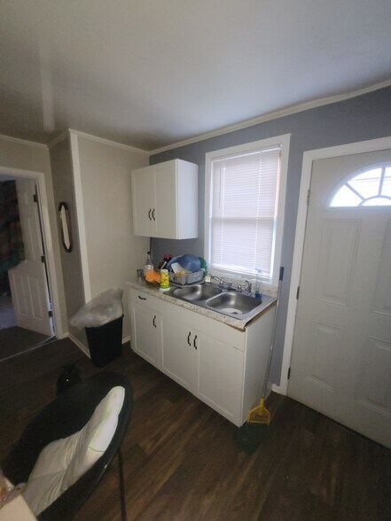 More Photos Of 1458 W 32nd St, Indianapolis Apartments For Sale