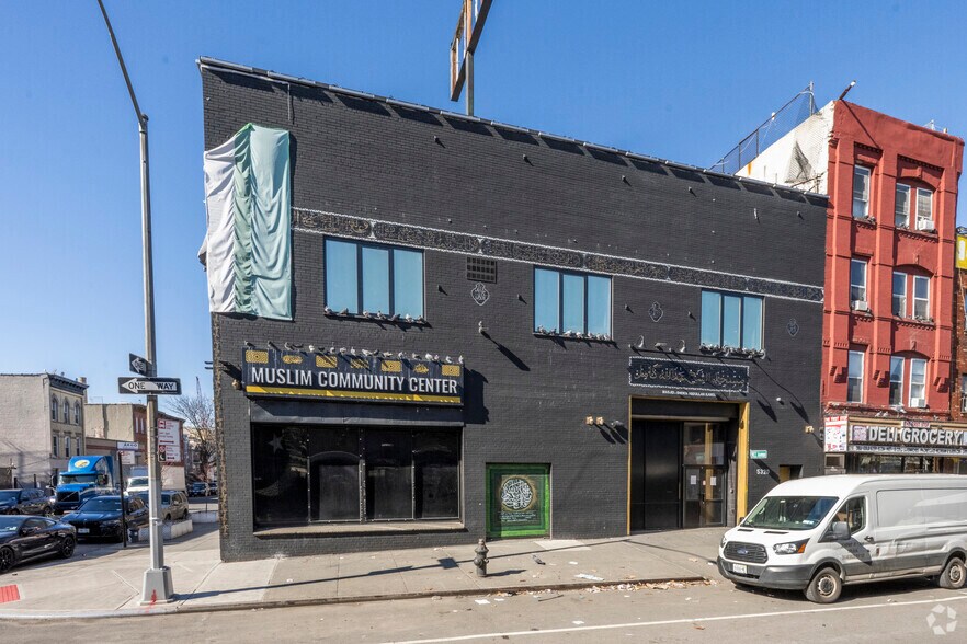 More Photos Of 5320 3rd Ave, Brooklyn Warehouse For Lease