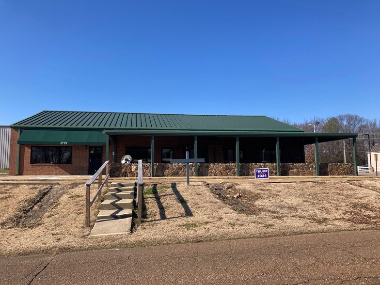 Primary Photo Of 2779 Whitten Rd, Memphis Bar For Sale