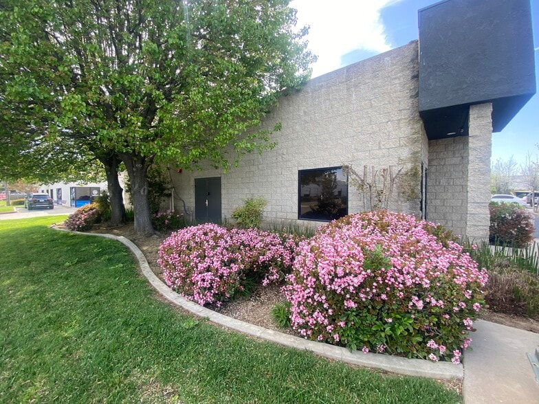 More Photos Of 42274 Rio Nedo, Temecula Manufacturing For Lease