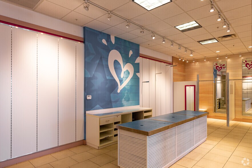 More Photos Of 301 Tanger Dr, Terrell Unknown For Lease