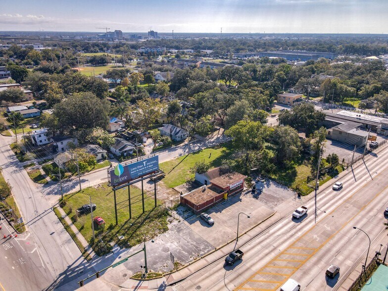 More Photos Of 707 S Orange Blossom Trl, Orlando Storefront For Sale