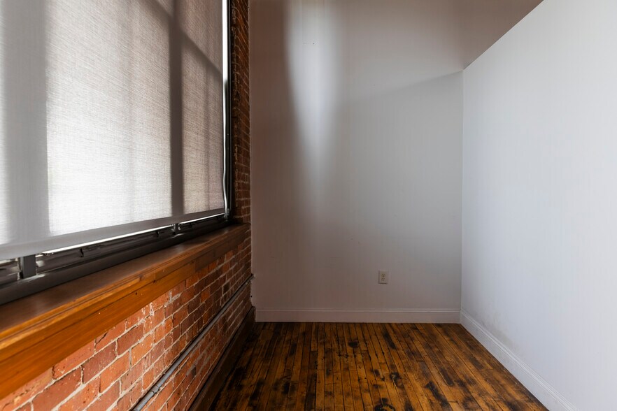 More Photos Of 1100 Sycamore St, Cincinnati Loft Creative Space For Lease