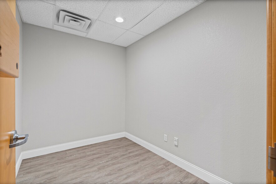 More Photos Of 6221 Colleyville Blvd, Colleyville Medical For Lease