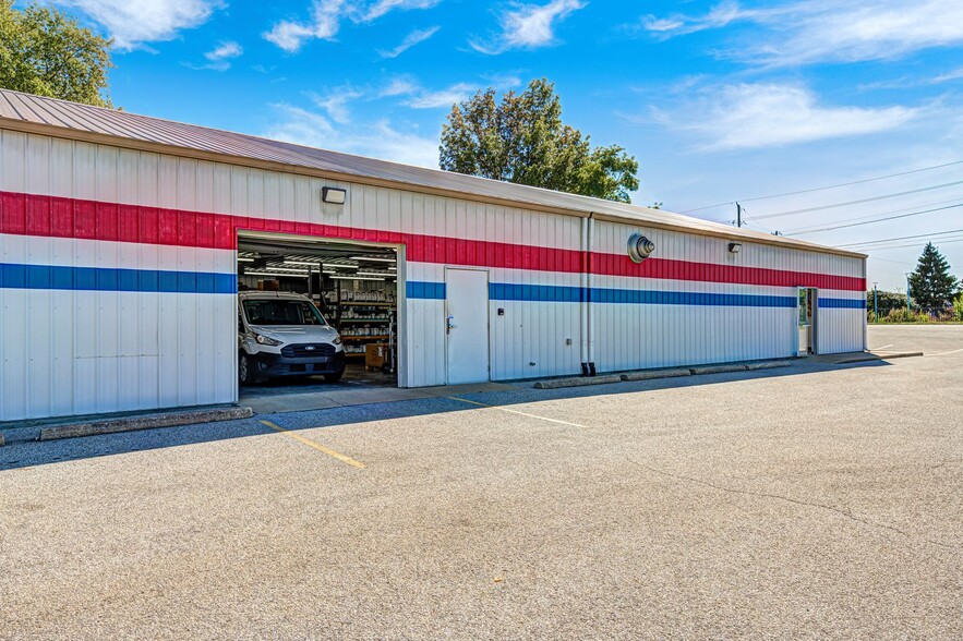 More Photos Of 5342 Elmwood Ave, Indianapolis Unknown For Lease