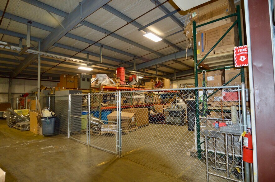 More Photos Of 1300 S Bolton St, Jacksonville Warehouse For Sale