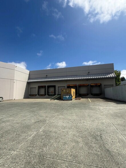More Photos Of 1129 Industrial Ave, Petaluma Warehouse For Sale