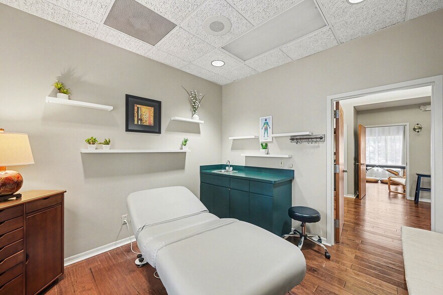 More Photos Of 1727 N Atlantic Ave, Cocoa Beach Medical For Sale