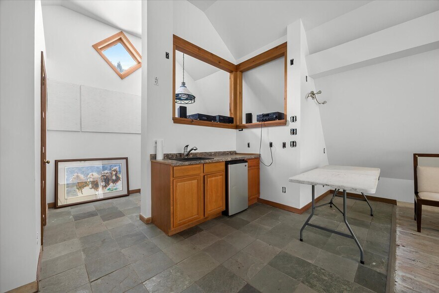 More Photos Of 16708 140th Pl NE, Woodinville Winery Vineyard For Lease