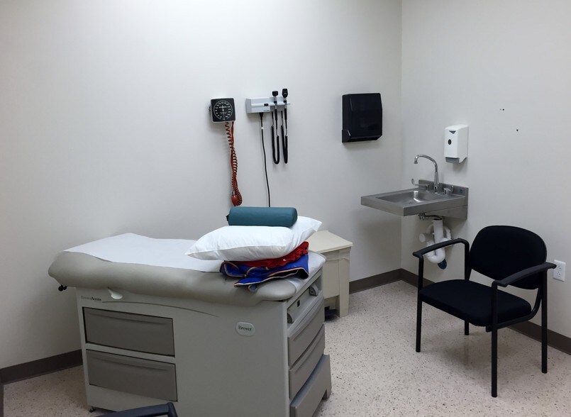 More Photos Of 4532 N Mesa St, El Paso Medical For Lease