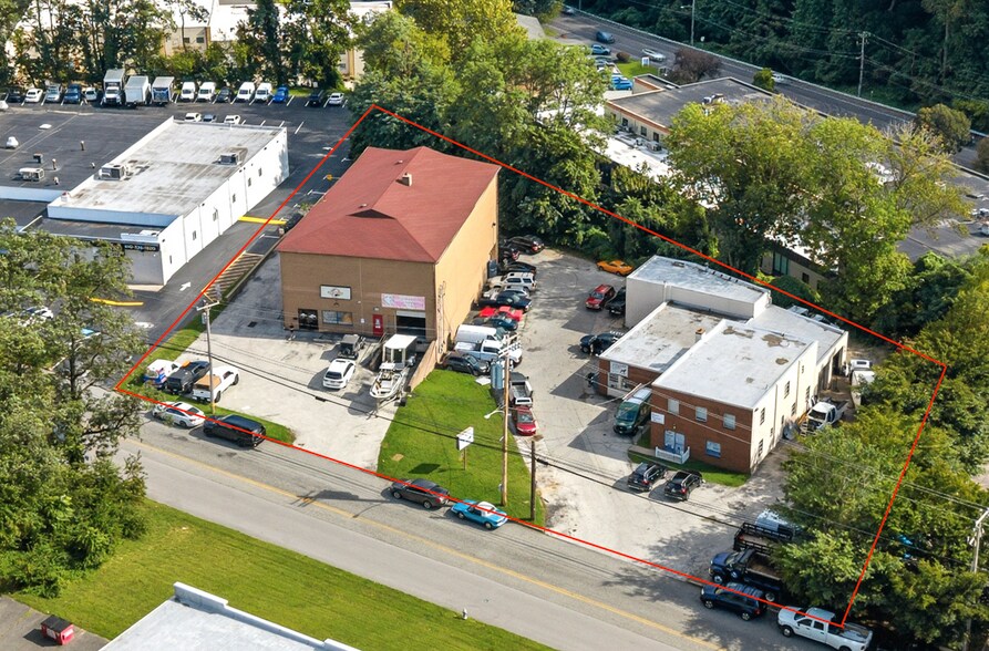 Primary Photo Of , Broomall Flex For Sale