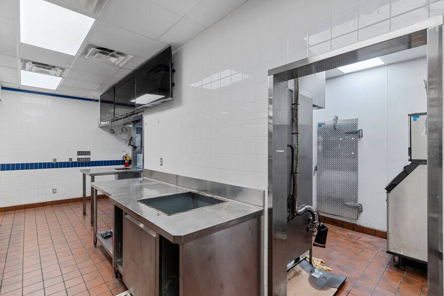 More Photos Of 535 Marks St, Henderson Fast Food For Lease
