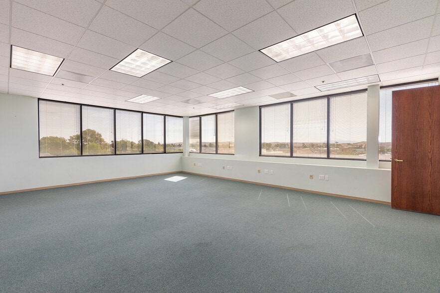 More Photos Of 333 Sunset Ave, Suisun City Medical For Lease