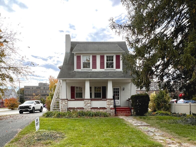 Primary Photo Of 403 W Pennsylvania Ave, Towson Office Residential For Sale