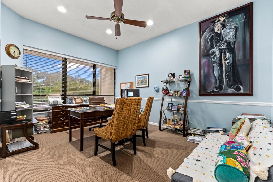 More Photos Of 900 SE Ocean Blvd, Stuart Office For Sale