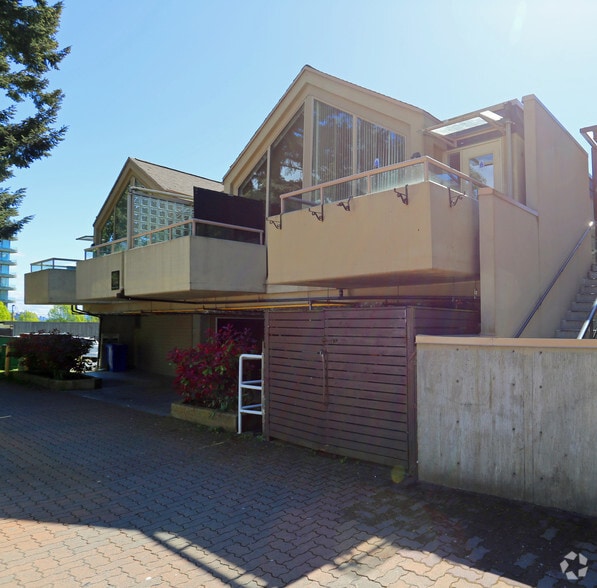 More Photos Of 1867-1873 Marine Dr, West Vancouver Storefront Retail Residential For Sale