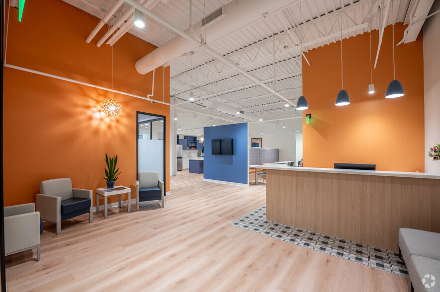 Primary Photo Of 550 Congressional Blvd, Carmel Coworking Space