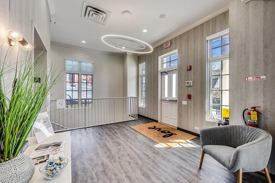 More Photos Of 324 W Touhy Ave, Park Ridge Office For Lease