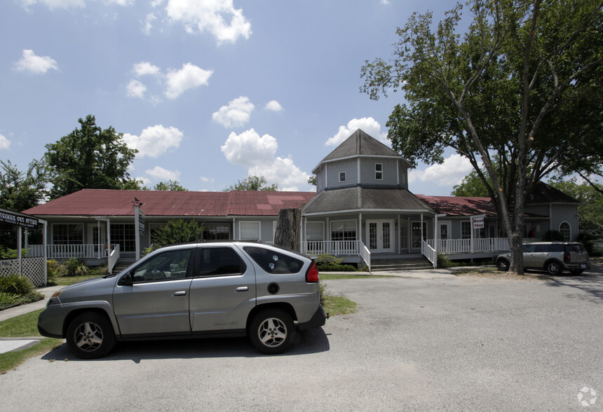 Primary Photo Of 419 Gentry St, Spring Storefront Retail Office For Lease