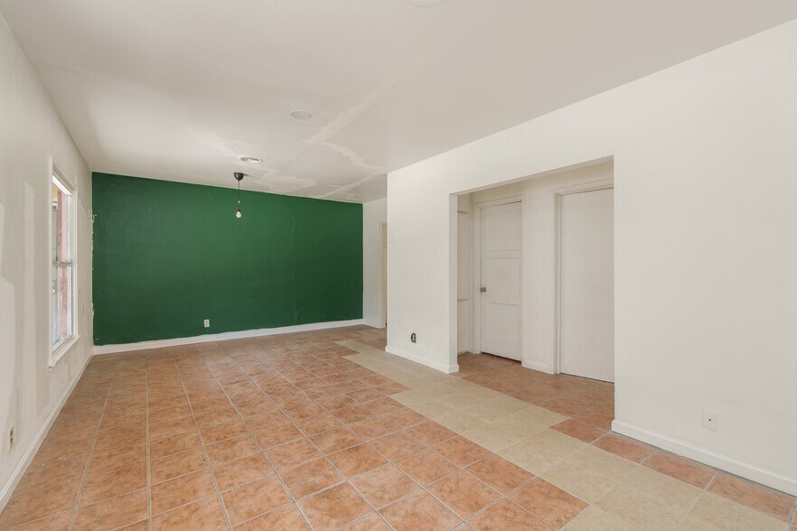 More Photos Of 4357 W 120th St, Hawthorne Apartments For Sale