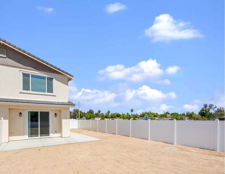 More Photos Of 5824 Persepolis Ct, Riverside Multifamily For Sale