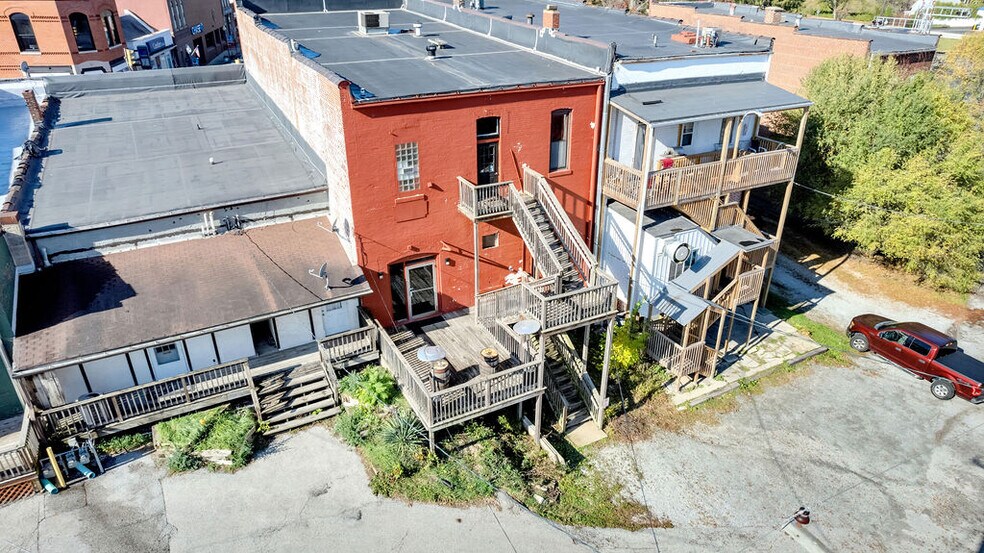More Photos Of 119 S Calumet Ave, Chesterton Storefront Retail Residential For Lease