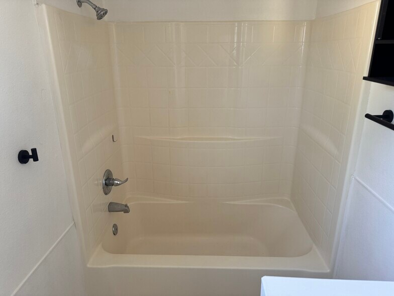 More Photos Of 2690 Ithaca St, Oroville Multifamily For Sale