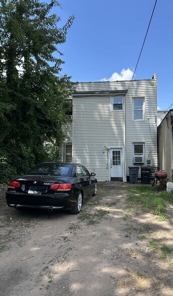 More Photos Of 232 Stuyvesant Ave, Lyndhurst Storefront Retail Residential For Sale