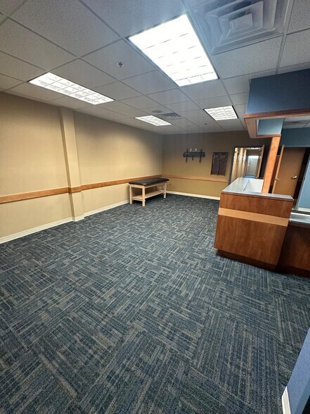 More Photos Of 1600 Sixth Ave, York Medical For Lease