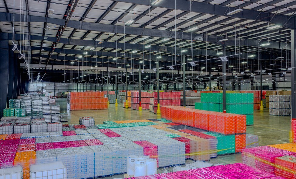 More Photos Of 8295 Bavaria Dr, Macedonia Distribution For Lease