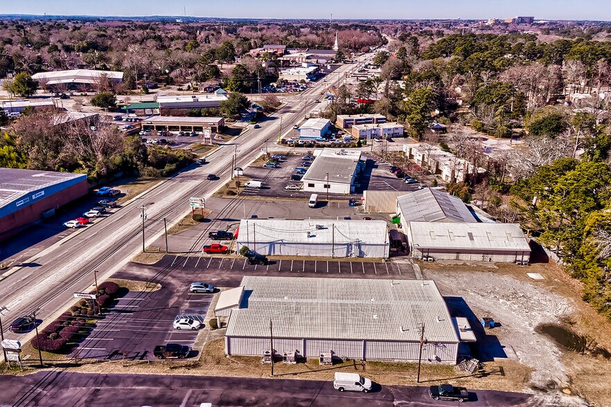 More Photos Of 1076 Sunset Blvd, West Columbia Flex For Sale