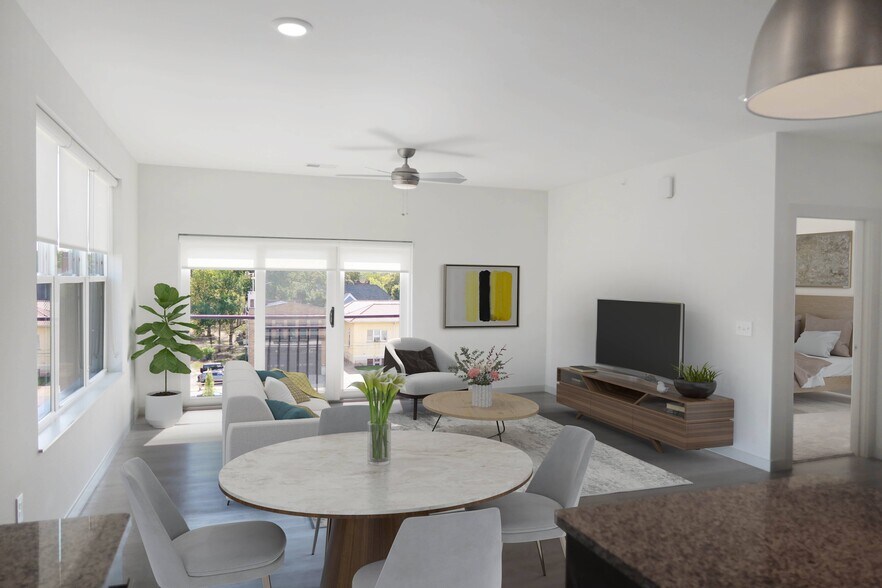 More Photos Of 5829 Madison Rd, Cincinnati Apartments For Lease