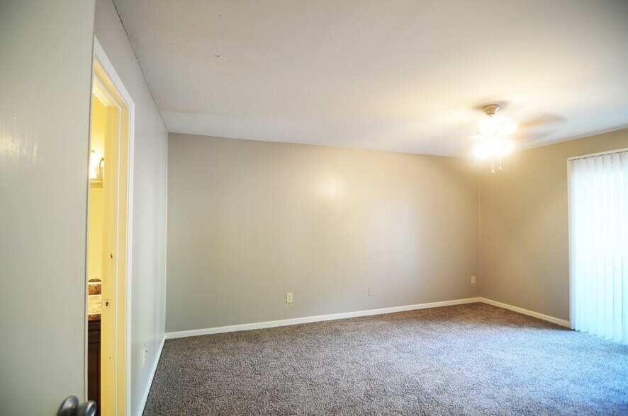 More Photos Of , Huntsville Multifamily For Sale