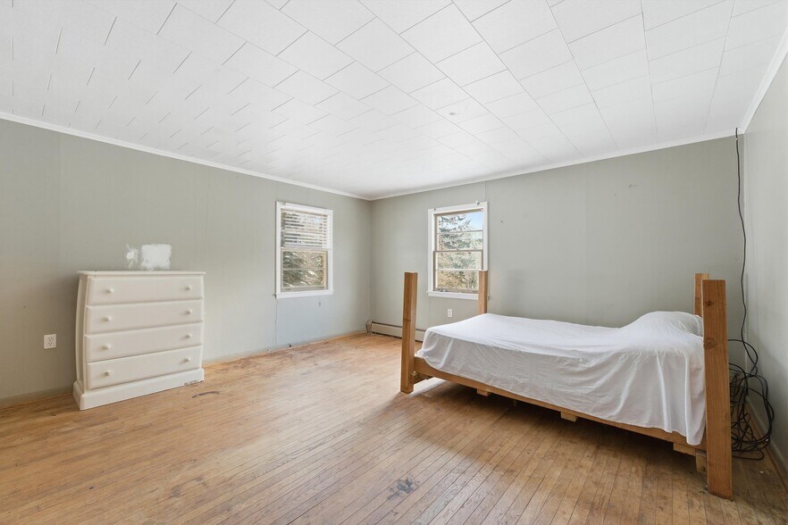 More Photos Of 2999 State Route 8, North Creek Hotel For Sale