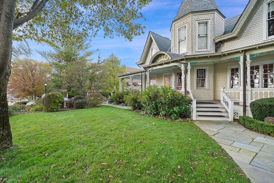 More Photos Of 413-415 Bedford Rd, Pleasantville Office For Lease