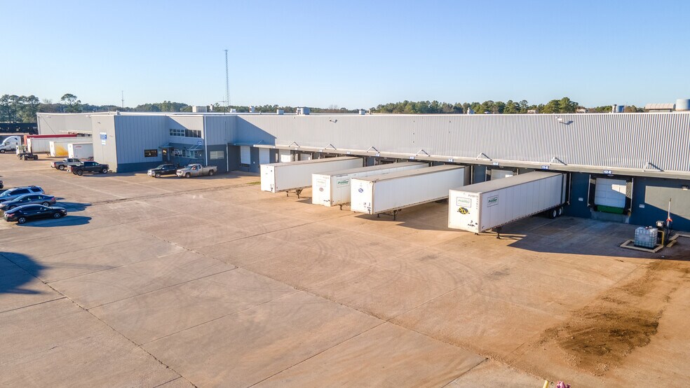 More Photos Of 4350 W Loop 281, Longview Distribution For Lease