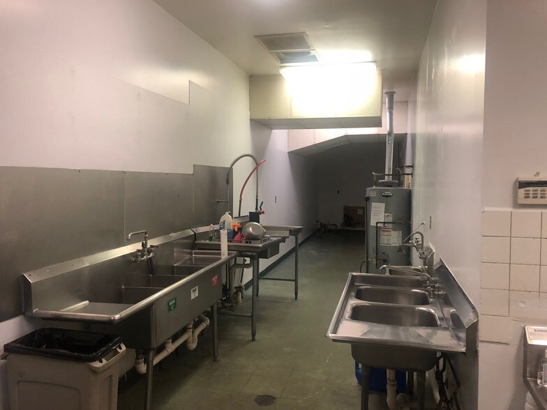 More Photos Of 333 Mill Creek Dr, Marysville Restaurant For Sale