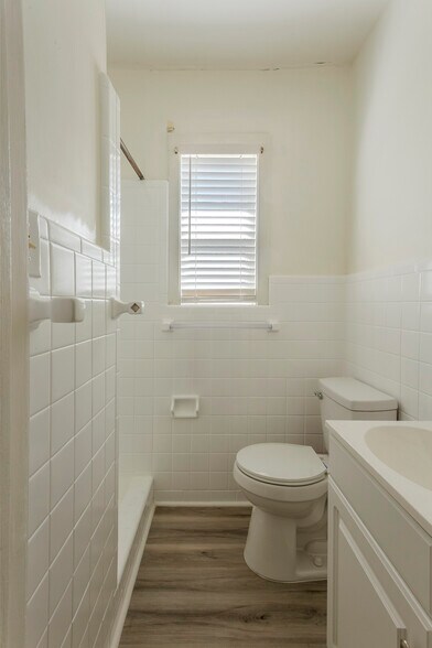 More Photos Of 1102 Sunset Point Rd, Clearwater Apartments For Sale