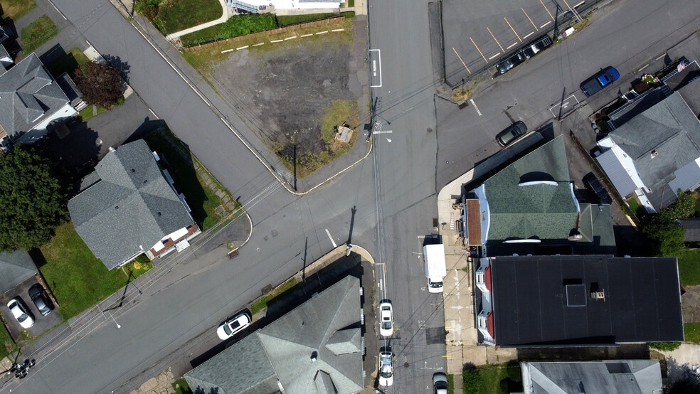 More Photos Of 501 Chestnut St, Dunmore Storefront Retail Residential For Sale