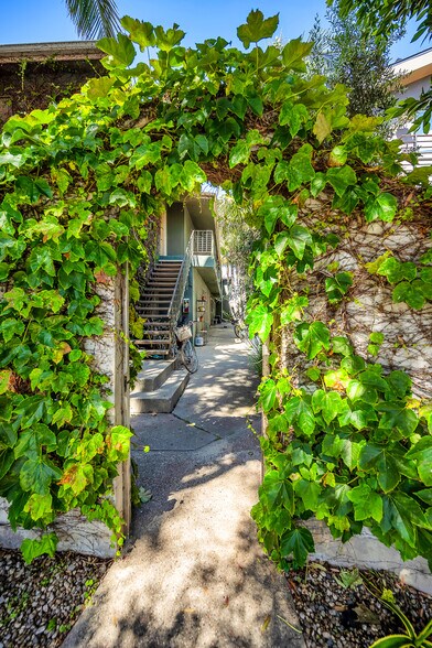 More Photos Of 614 6th Ave, Venice Apartments For Sale