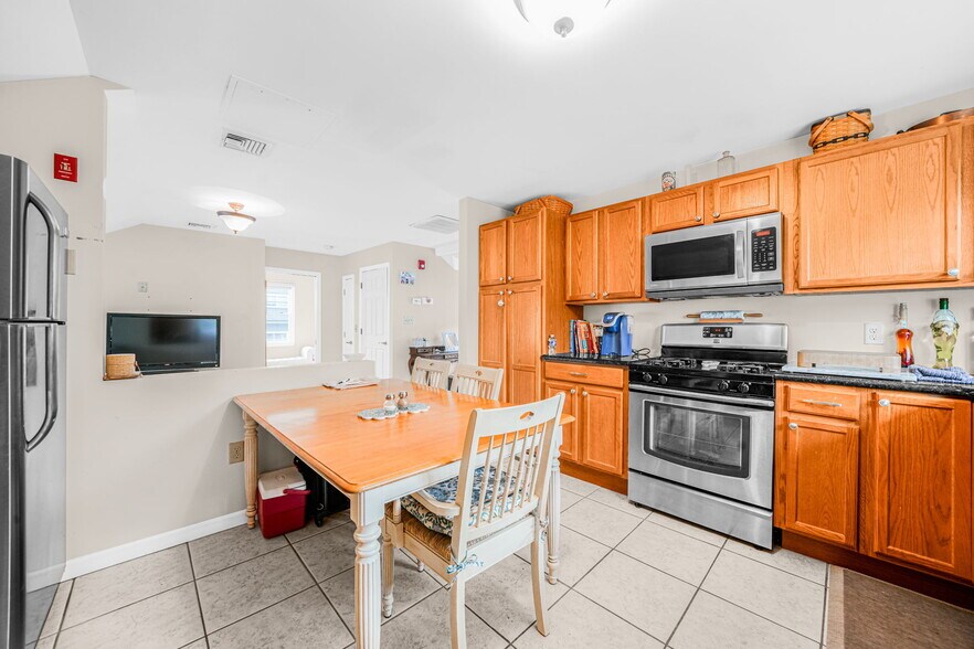 More Photos Of 12 Route 202, Montville General Retail For Lease