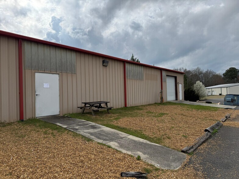 More Photos Of 10626 AL Highway 69, Arab Industrial For Lease
